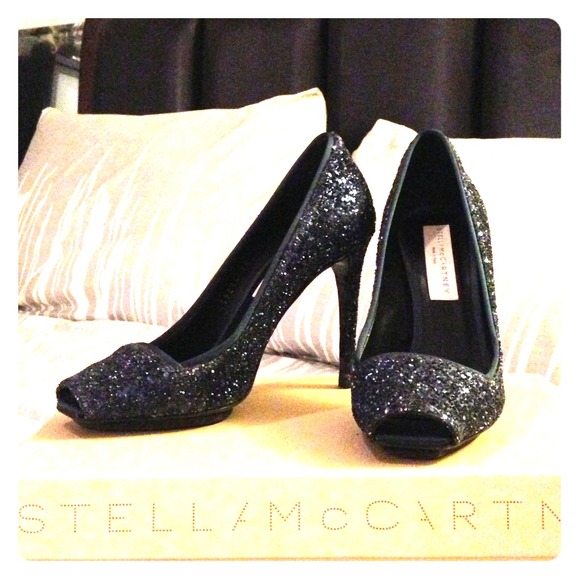 🎉host pick🎉 Stella McCartney Glitter Pumps