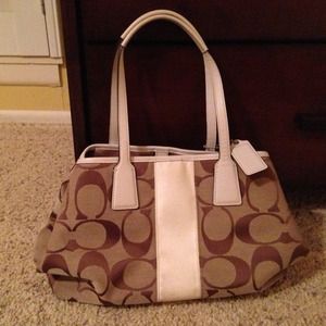 ***SOLD****Authentic Coach purse