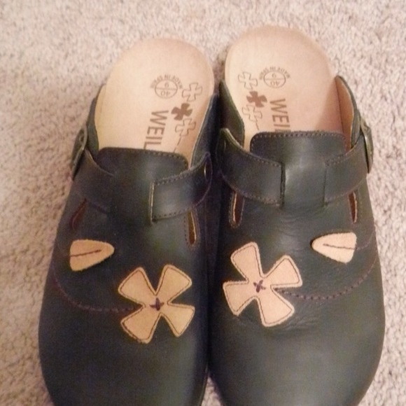 ****SOLD**** orthaheel Dr. Weil Deva Mule Size 9