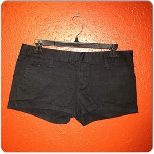 NWOT!! Hurley low rise black shorts.