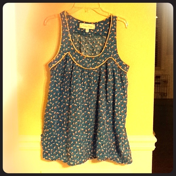 BUNDLE TRADE! Sweet Floral Top & pink dress DIANA!