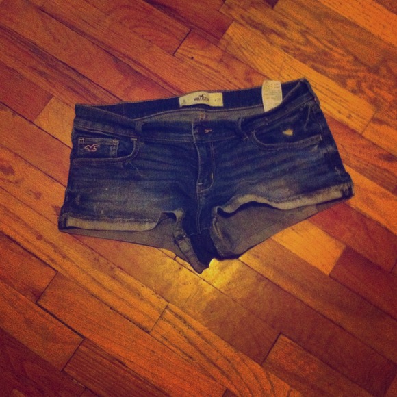 Hollister dark wash denim shorts