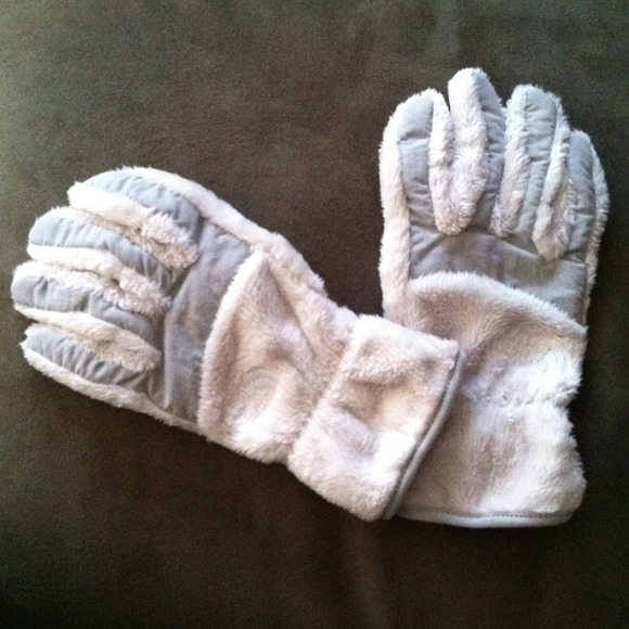 ❄SOLD❄North Face women's gloves