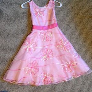 Girls dress size 12. NWOT.