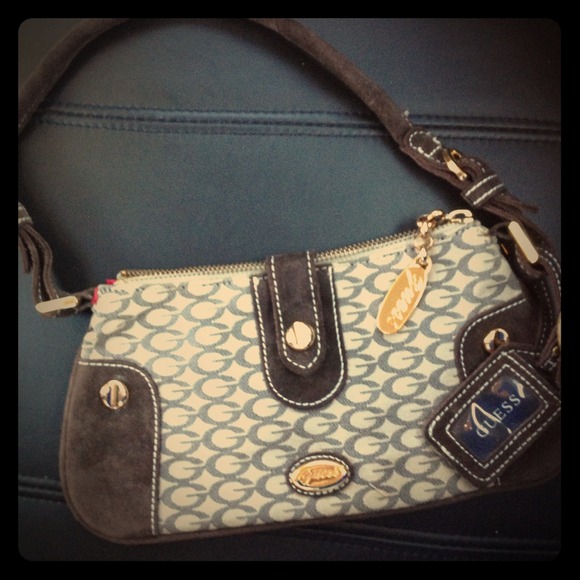 Brand new Guess handbag.