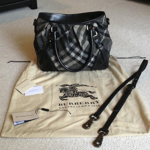 Authentic Burberry Beat Check Bag!!!