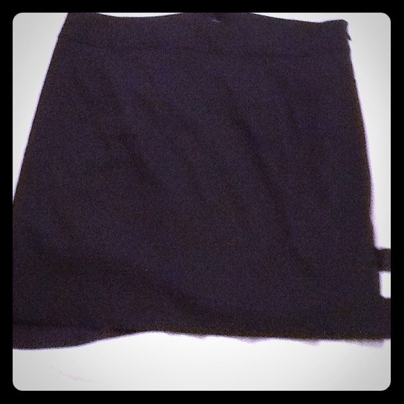 Black Express Skirt
