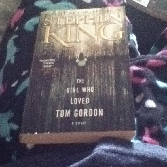 Books - Picture 2 of 4