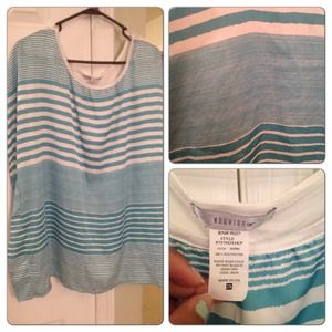 Plus size top size 2X