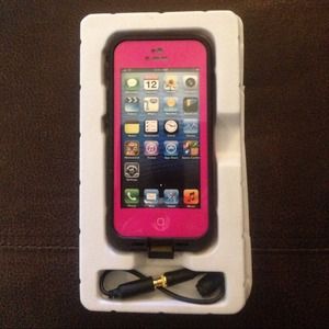 NWT iPhone 5 Waterproof Shockproof case brand new!