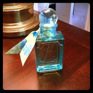 Lilly Pulitzer Beachy perfume