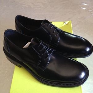 DKNY men's black dress shoes