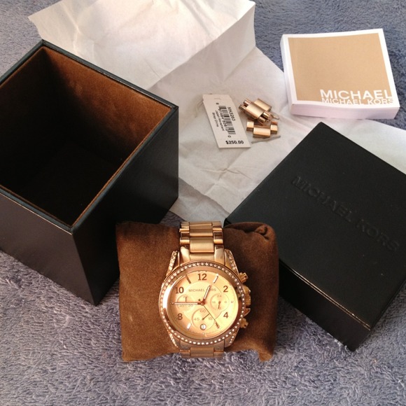 Michael Kors rose gold wrist watch ***HOLD***