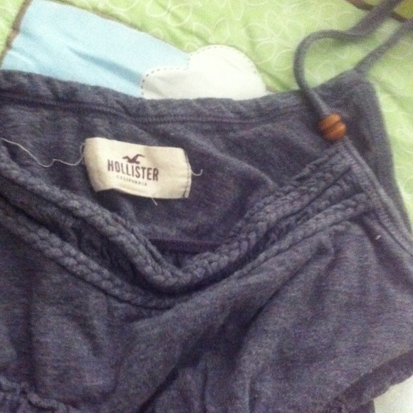 Grey Hollister Spaghetti Strap Top - Picture 4 of 4