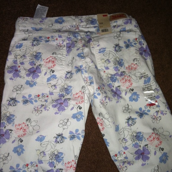 Levi's - Picture 1 of 1