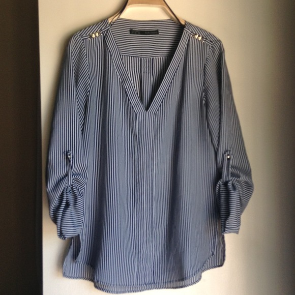 SOLD -BUNDLED Zara striped blouse