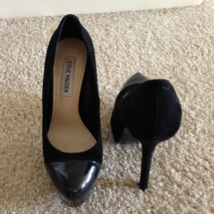 Steve Madden black heels