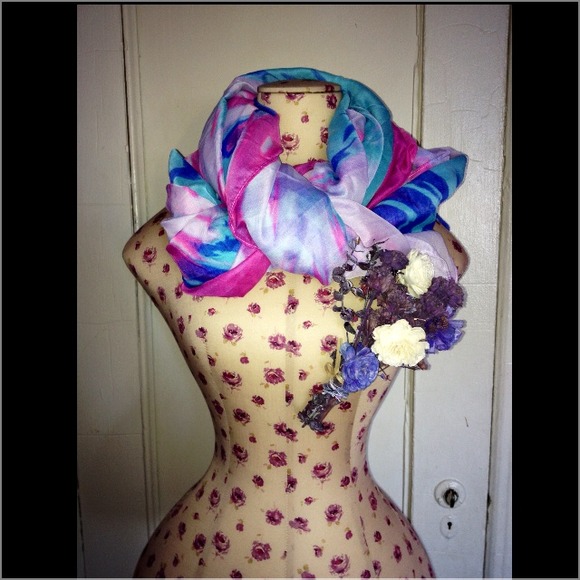 Multi Colored Scarf - Picture 3 of 4