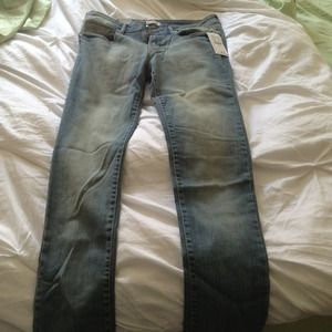 Pacsun bullhead size 7 skinny jeans, never worn!