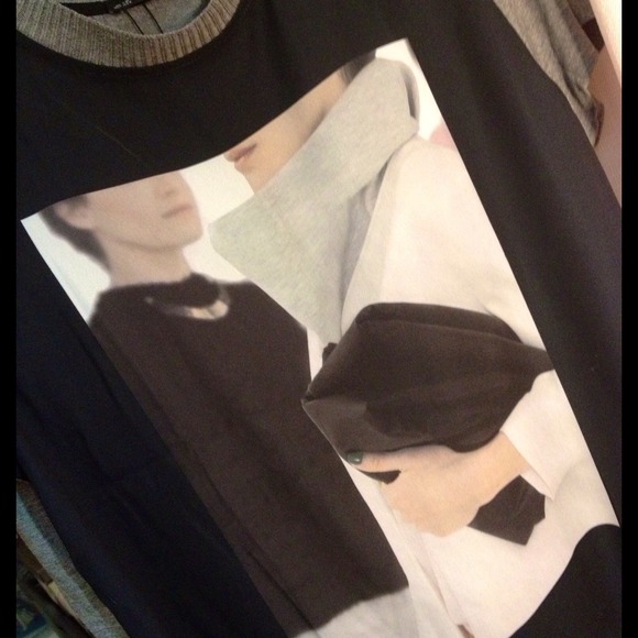 ❌SOLD❌ in Bundle Zara W&B Collection Print Tee - Picture 4 of 4