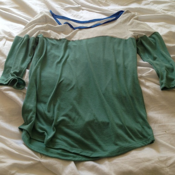 American eagle feather light top