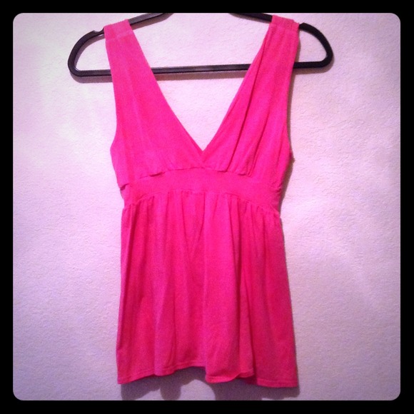 hot pink flowy tank!