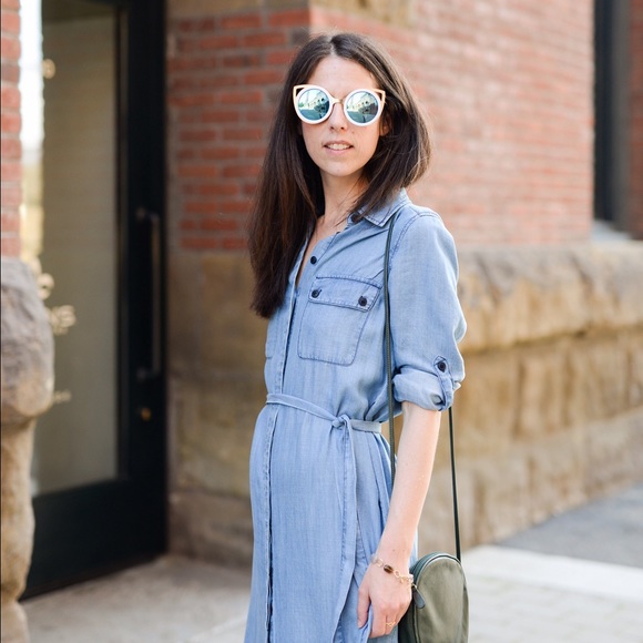 Meet your Posher, Lisa Dawn - Picture 2 of 4