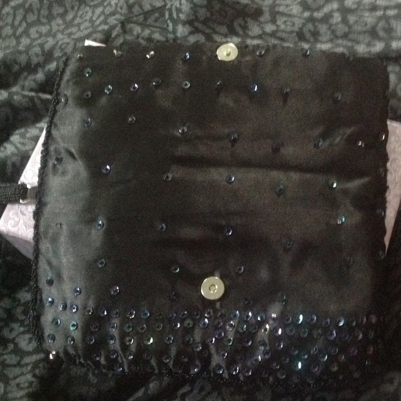 Kimchi Blue beaded purse - Picture 2 of 3