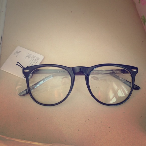 Clear framed glasses