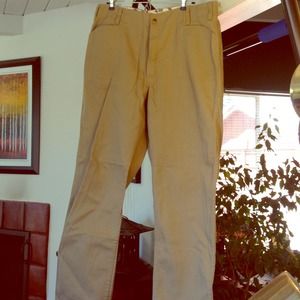 Reserved! Crisp, clean Ben Davis pants