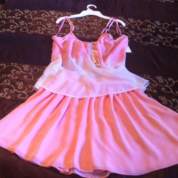 Flash sale Beautiful chiffon top & skirt - Picture 3 of 3