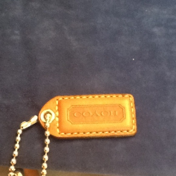Coach Gold and tan "C" signature purse - Picture 4 of 4