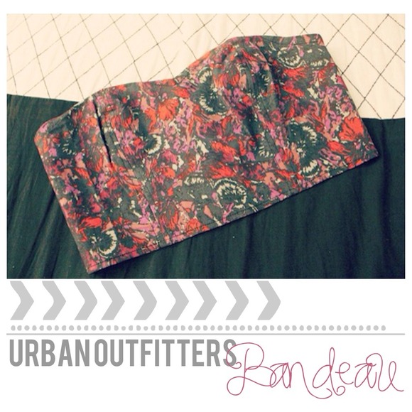 ⛔SOLD⛔ Urban Outfitters Bandeau