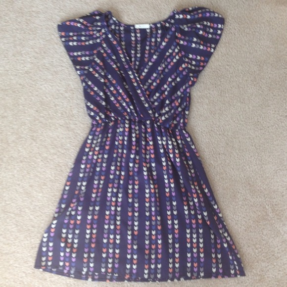 🔴Sold🔴 Arrows Dress - Picture 3 of 4