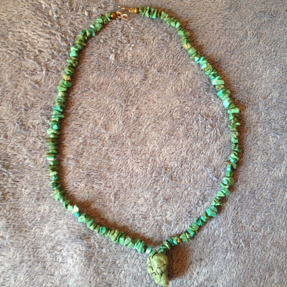 Turquoise beaded necklace