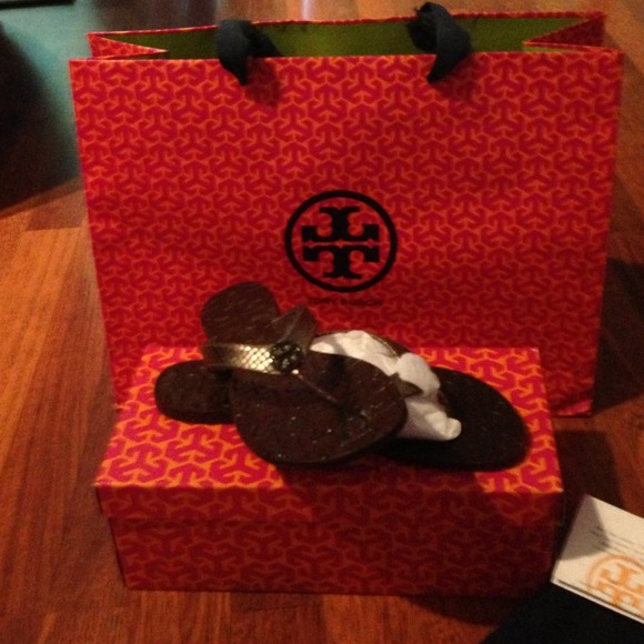 ❌SOLD❌💯Thora 2-metallic tumble from Tory - Picture 1 of 4