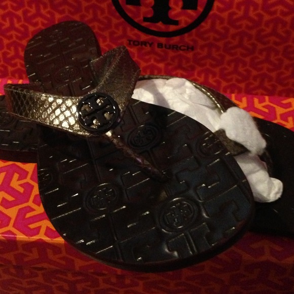 ❌SOLD❌💯Thora 2-metallic tumble from Tory - Picture 2 of 4