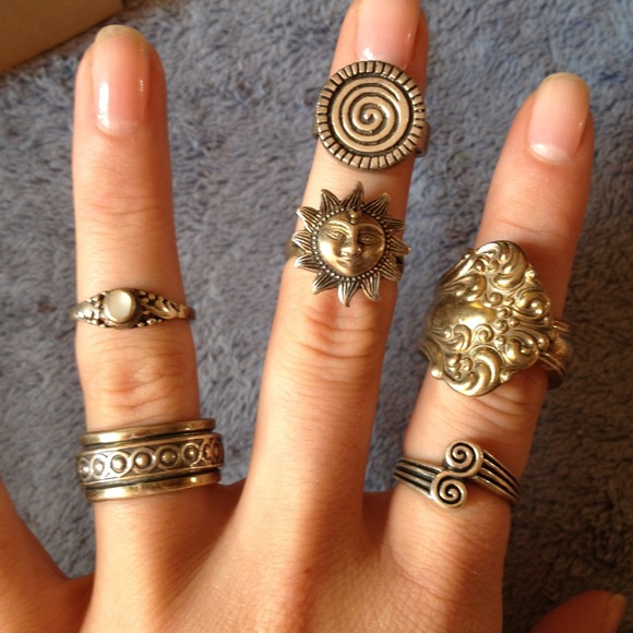 Lot of sterling silver rings