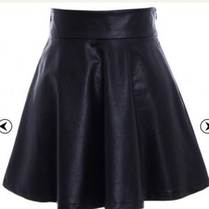 😍 Hosts pick😍 never worn high waist skater skirt