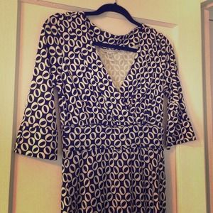 100% silk beautiful Diane Von Furstenberg dress