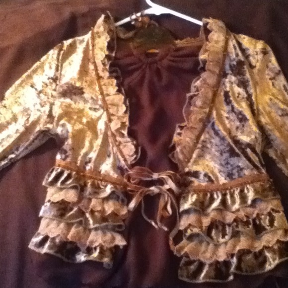 2 piece..jacket with neck tie brown shirt..