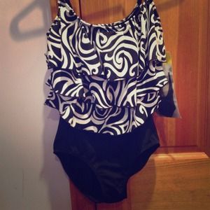 NWT Longitude one piece bathing suit