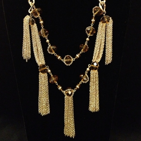 Tassel neck piece - Picture 2 of 2