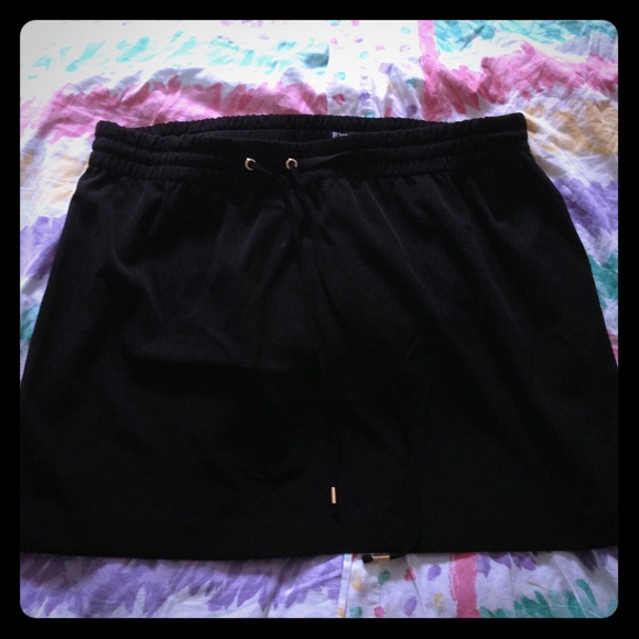 express drawstring mini skirt