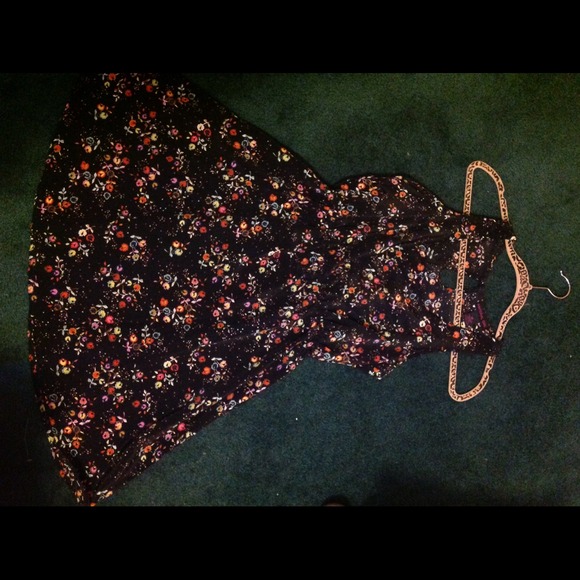 Material Girl Floral Day Dress - Picture 2 of 4