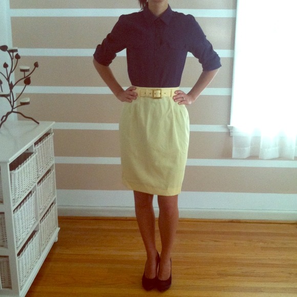 💢SOLD💢Gorgeous vintage high waist pencil skirt💛