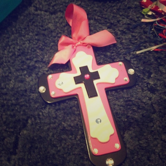 Cross wall decor