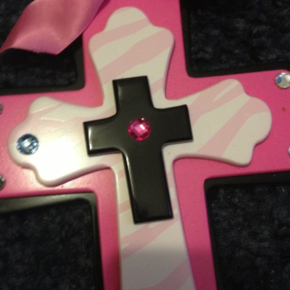 Cross wall decor - Picture 2 of 2