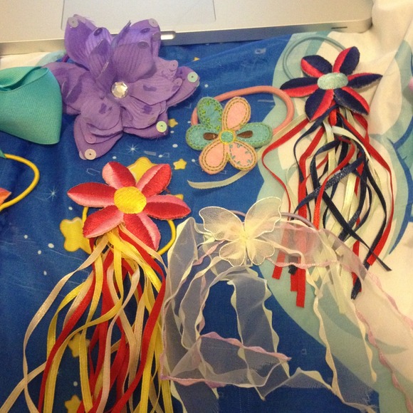 Bows!!!! - Picture 2 of 3