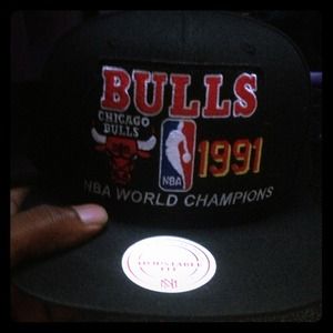 Authentic Bulls fitted